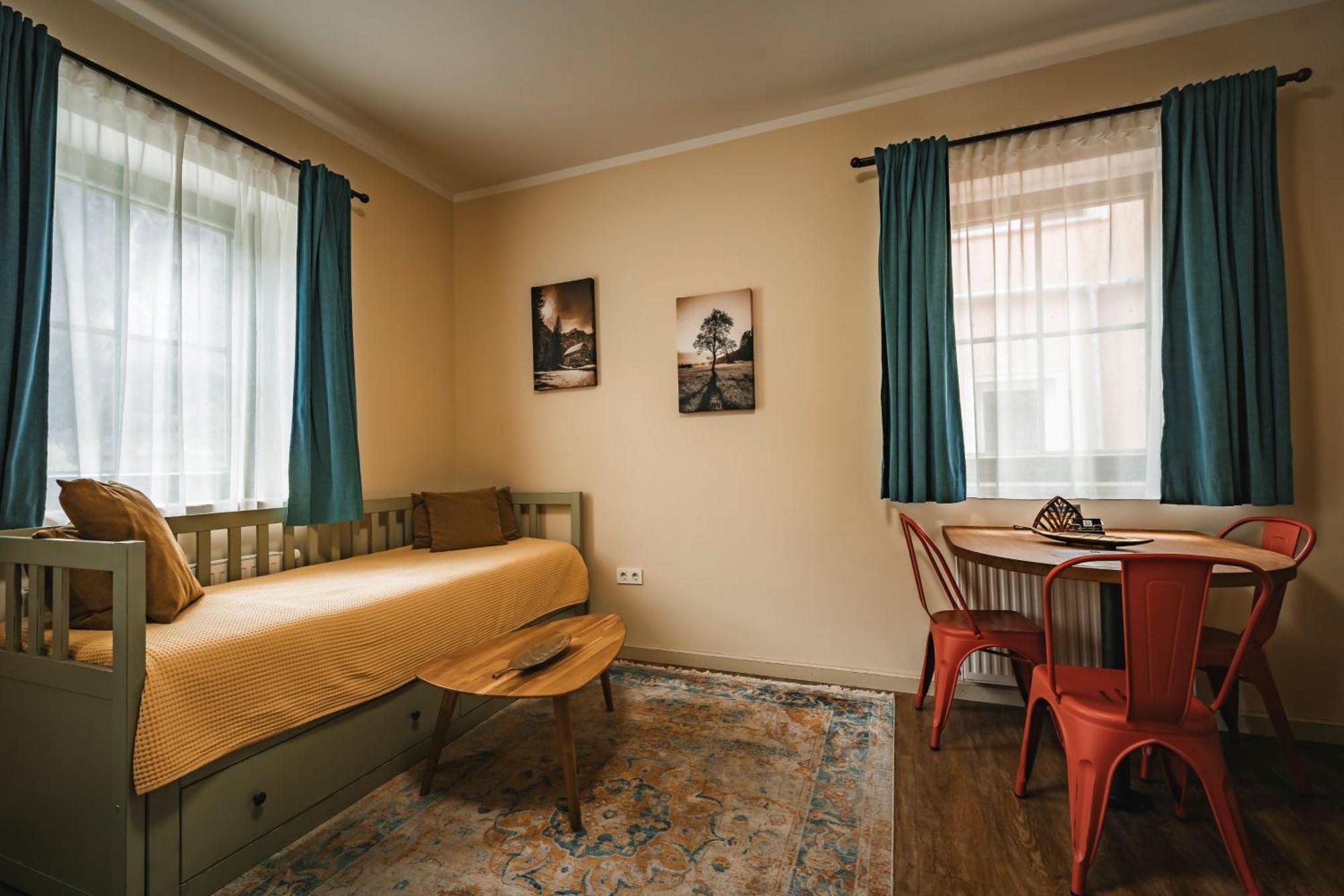 Guest House Ejga Jesenice Exterior foto